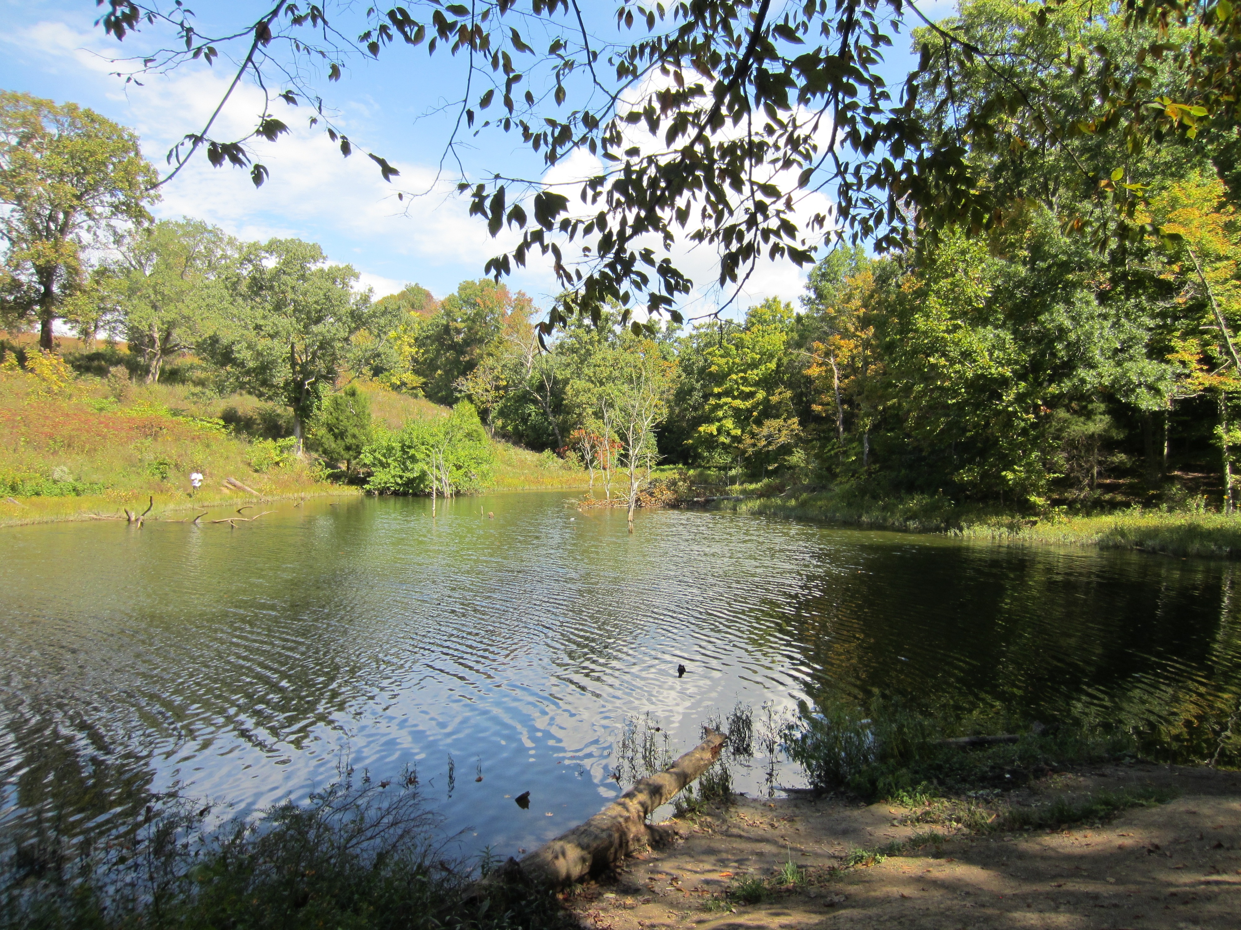 Photo lake and fishermen