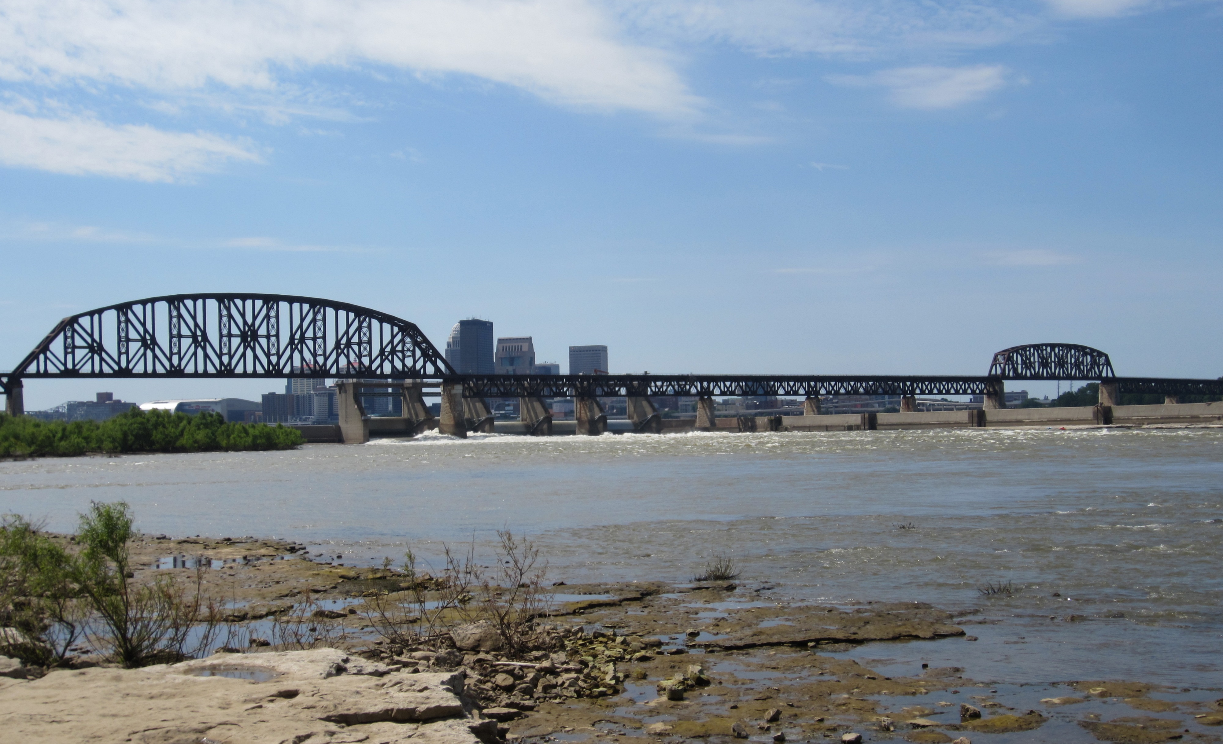 View of downtown Louisville from Falls of the Ohio State Park